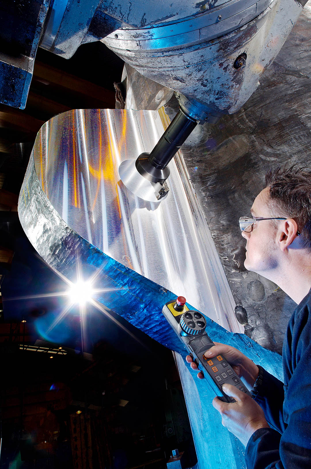 Commercial Photographer: Steel casting and manufacture, horizontal boring, Middlesbrough, England, UK